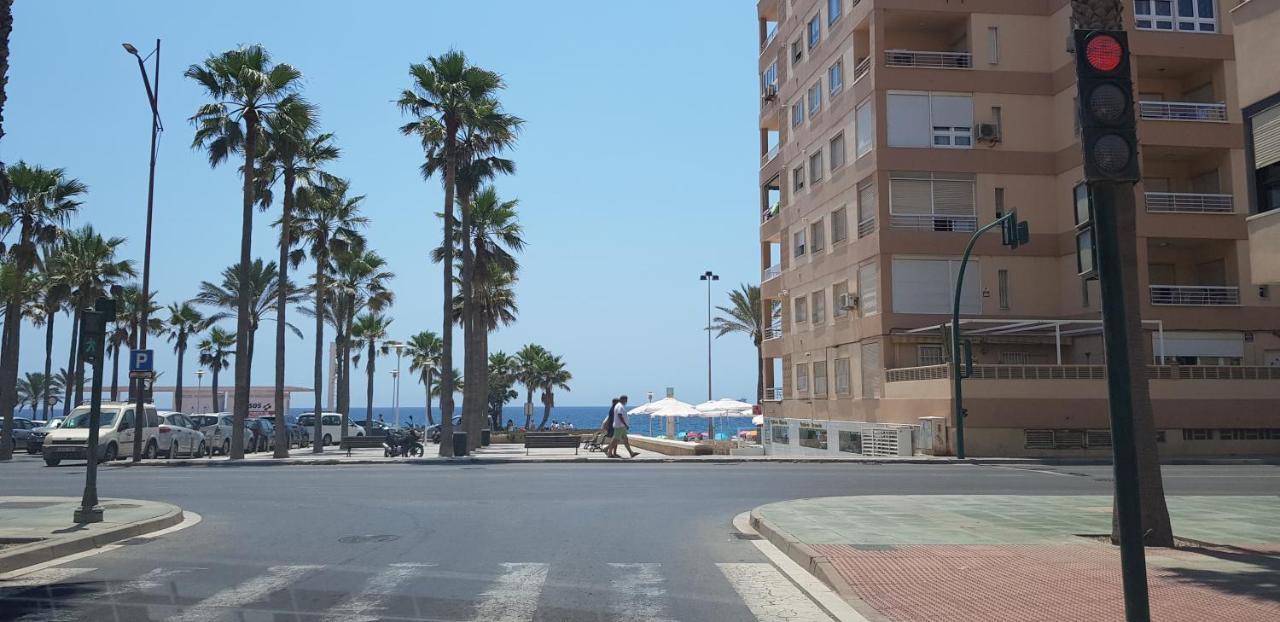 El Rinconcito Cubano En La Playa Apartment อัลเมรีอา ภายนอก รูปภาพ